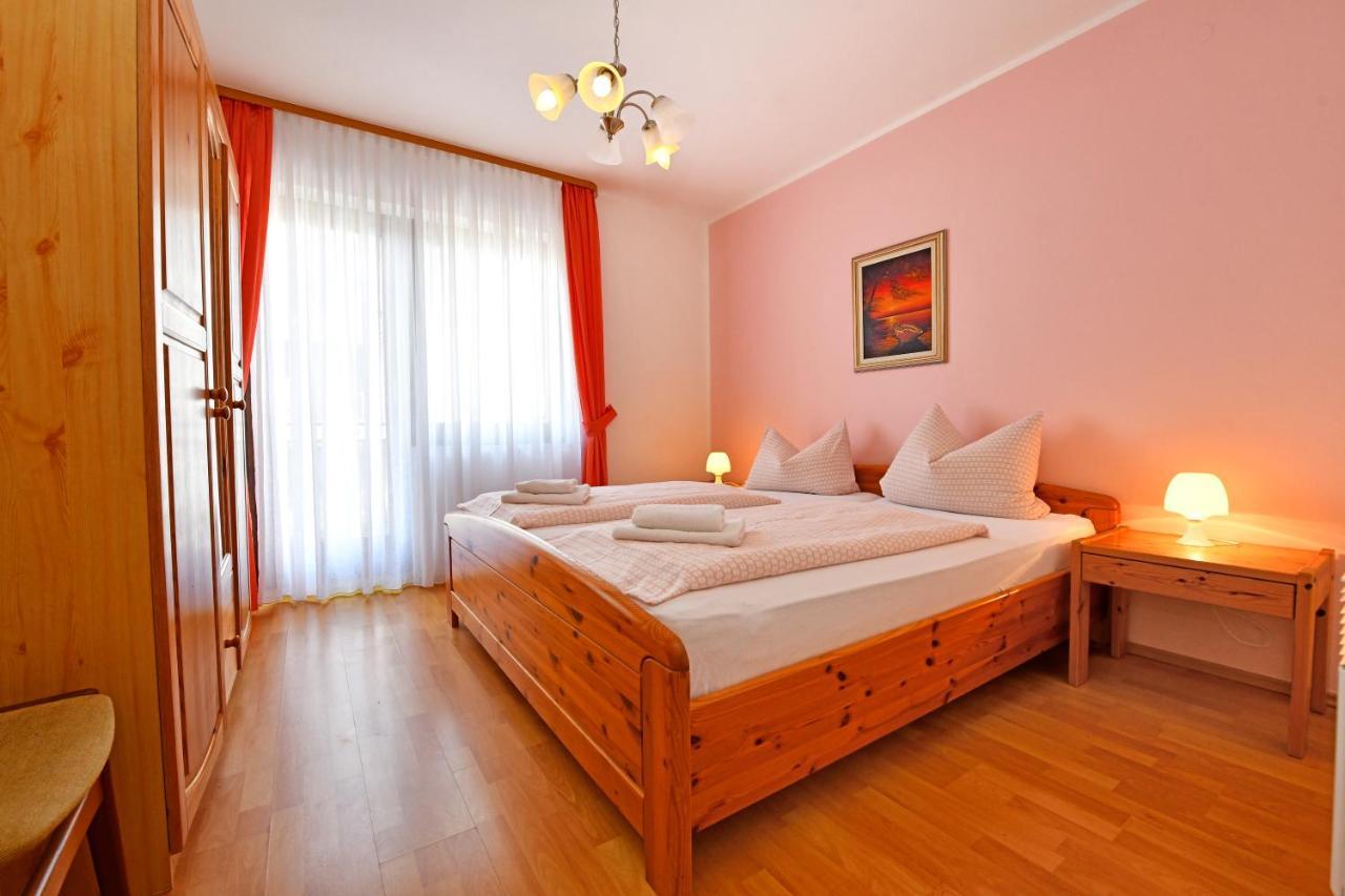 Apartments Jasmina Poreč Kültér fotó