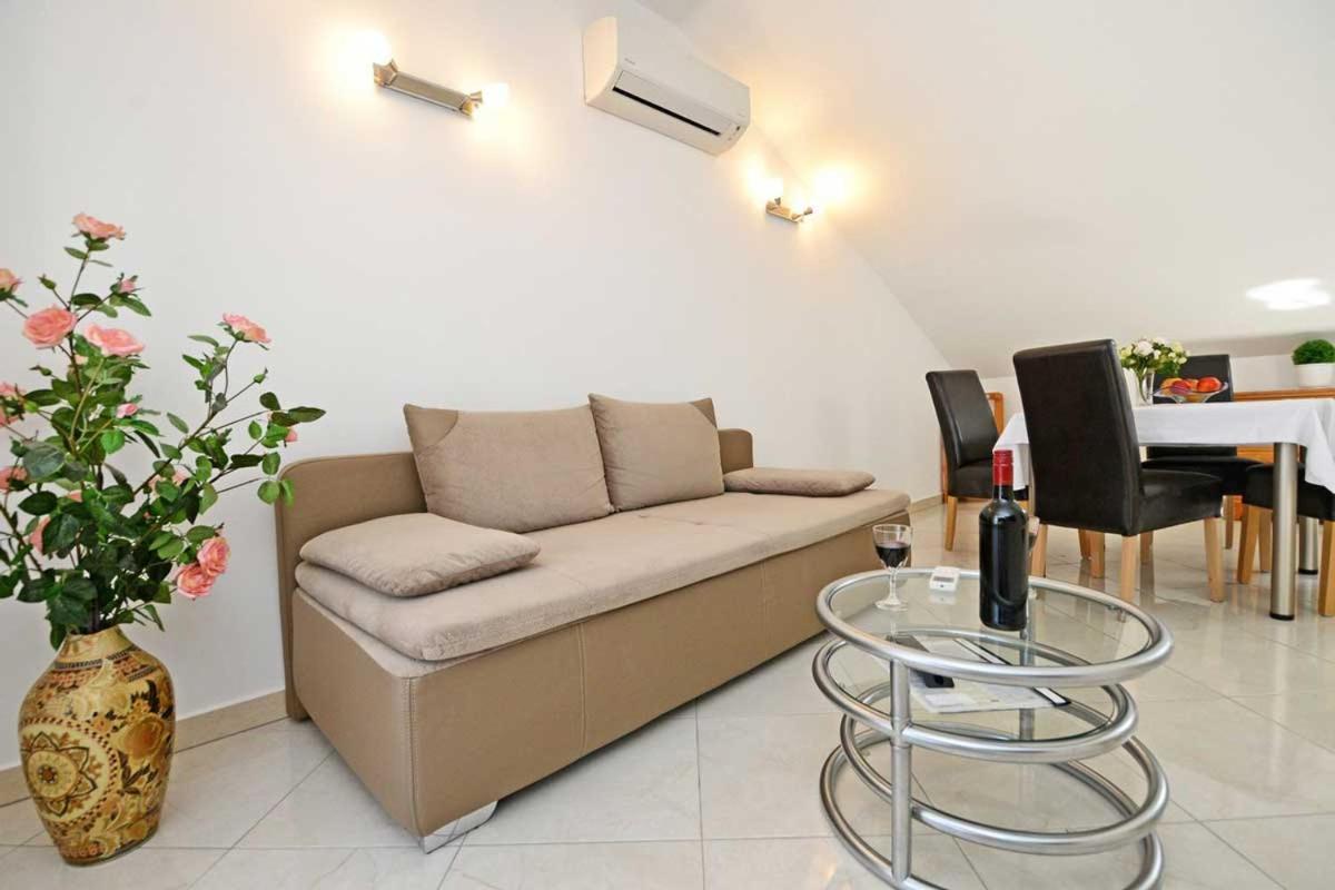 Apartments Jasmina Poreč Kültér fotó