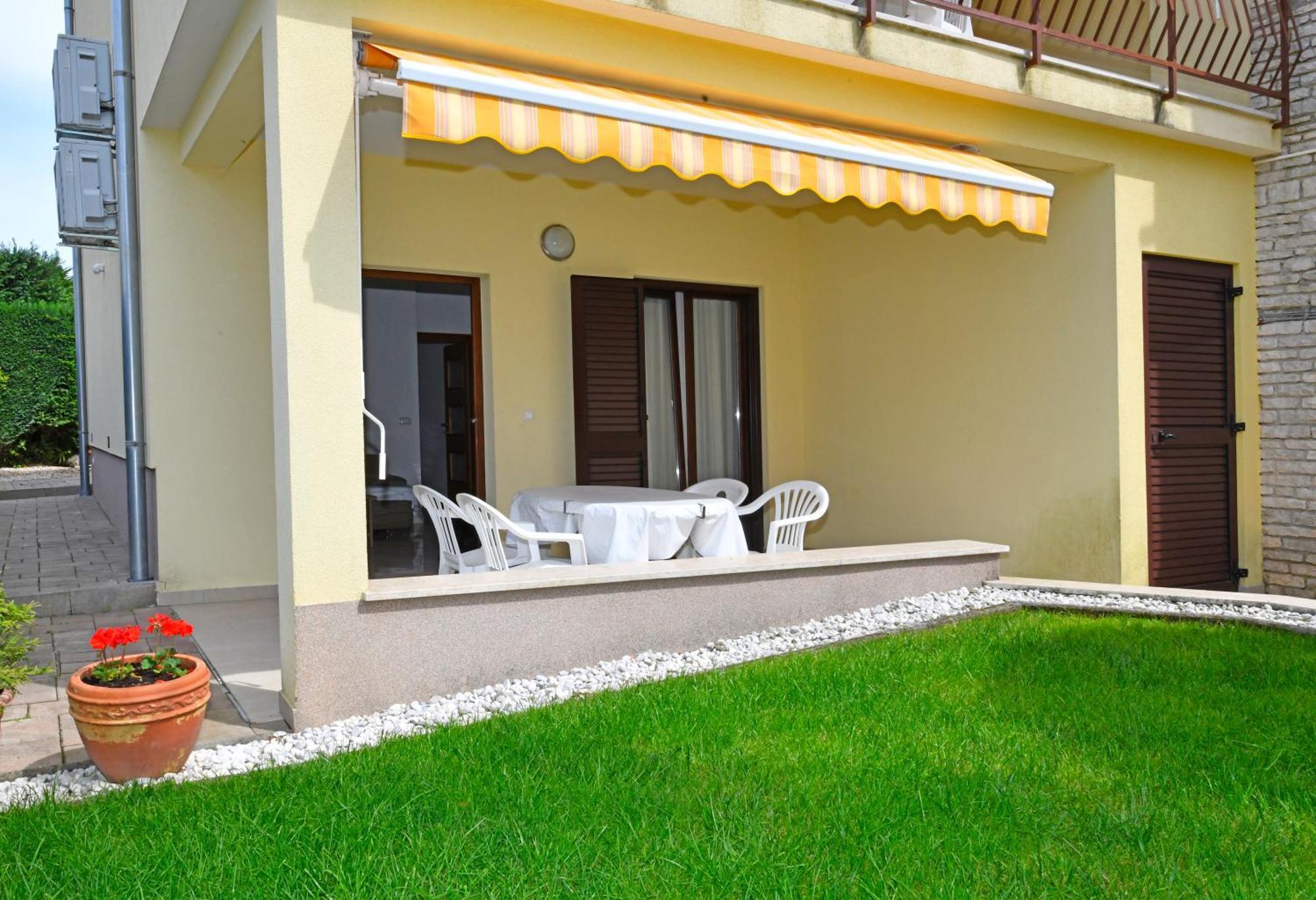 Apartments Jasmina Poreč Kültér fotó