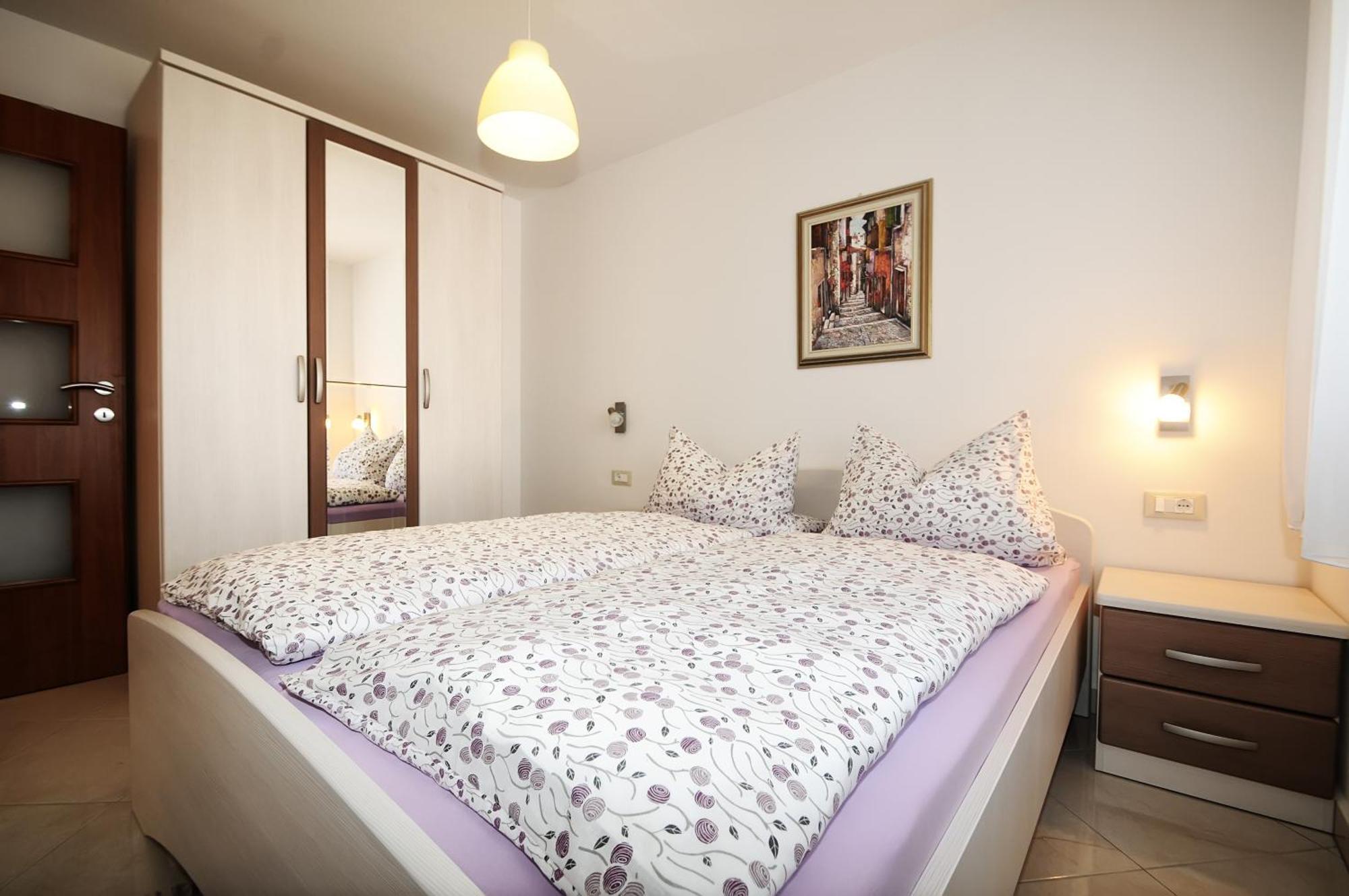 Apartments Jasmina Poreč Szoba fotó