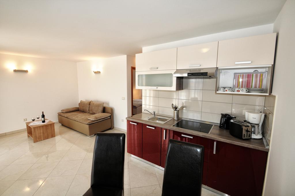 Apartments Jasmina Poreč Szoba fotó